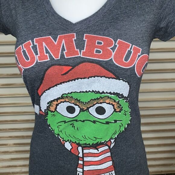 Sesame Street Oscar the grouch humbug top - Picture 3 of 7